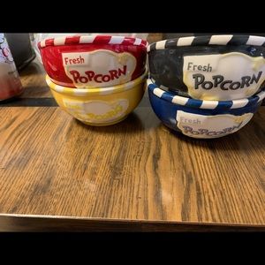 Popcorn glass bowls seat of 4